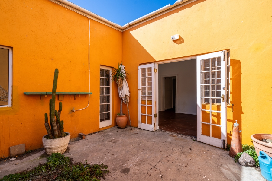 3 Bedroom Property for Sale in Woodstock Western Cape